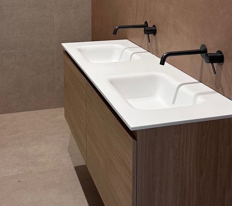 Encimera con lavabo Solid Surface mod. Hermes a medida